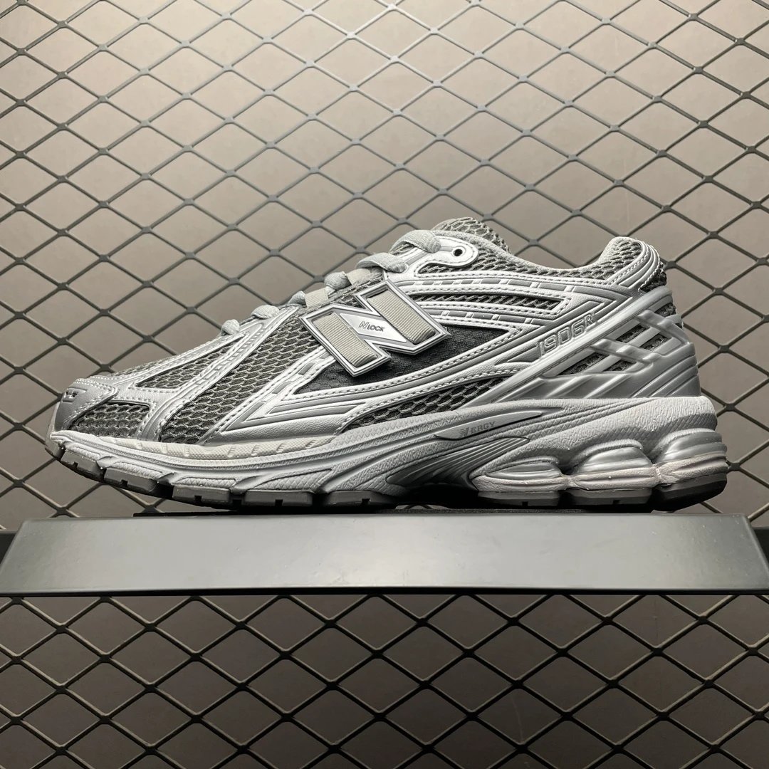 New Balance M1906REH Silver Grey