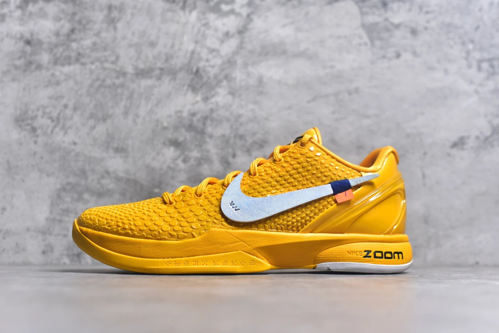 Kobe 6 Off-White CW2190-501