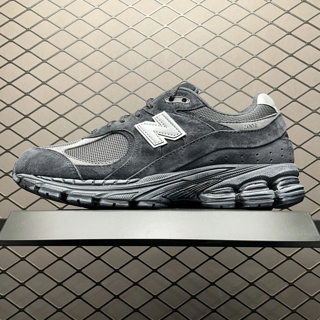 New Balance M2002RBV Dark Gray