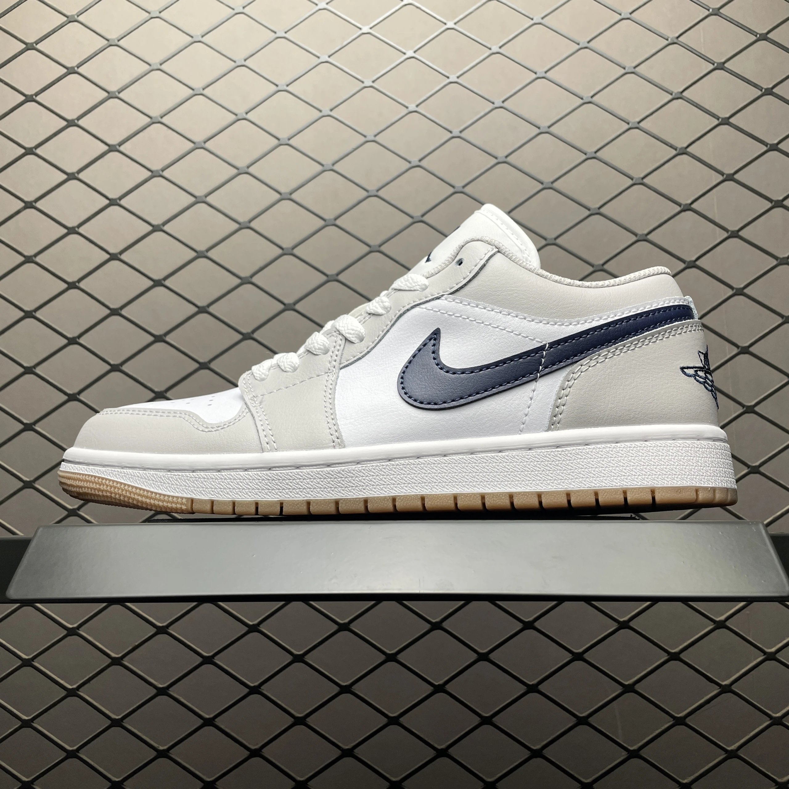 AJ1 Low White Grey 553558-146