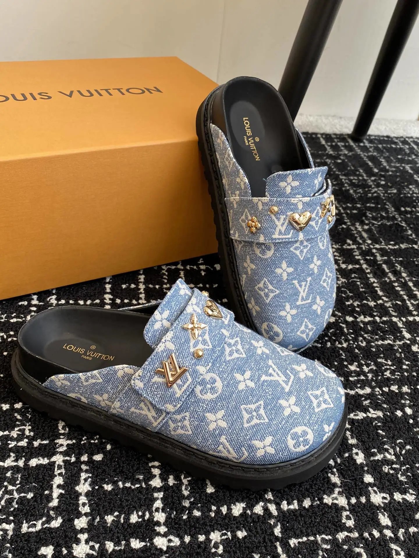 LV Sneakerina Shoes — Denim Blue colorway — USFans Spreadsheet photo
