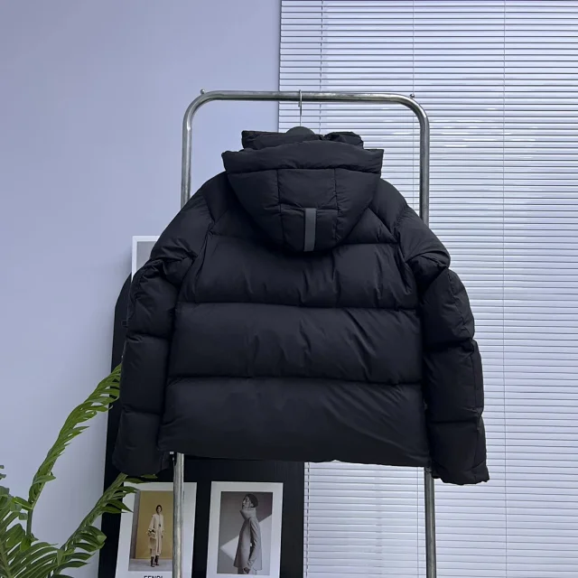 Canada Goose Down Jackets Hooded puffer product detail image 8