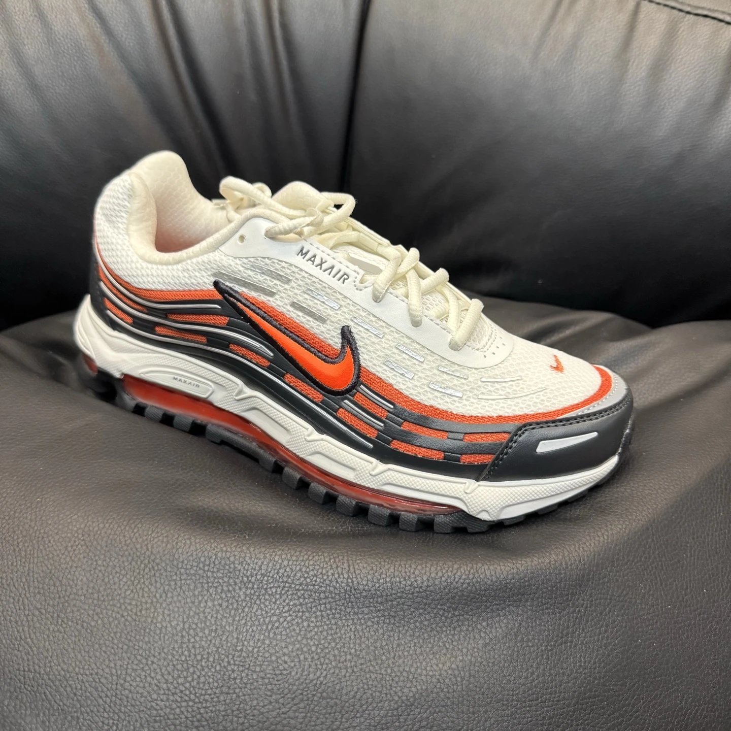White Orange FZ4110-001