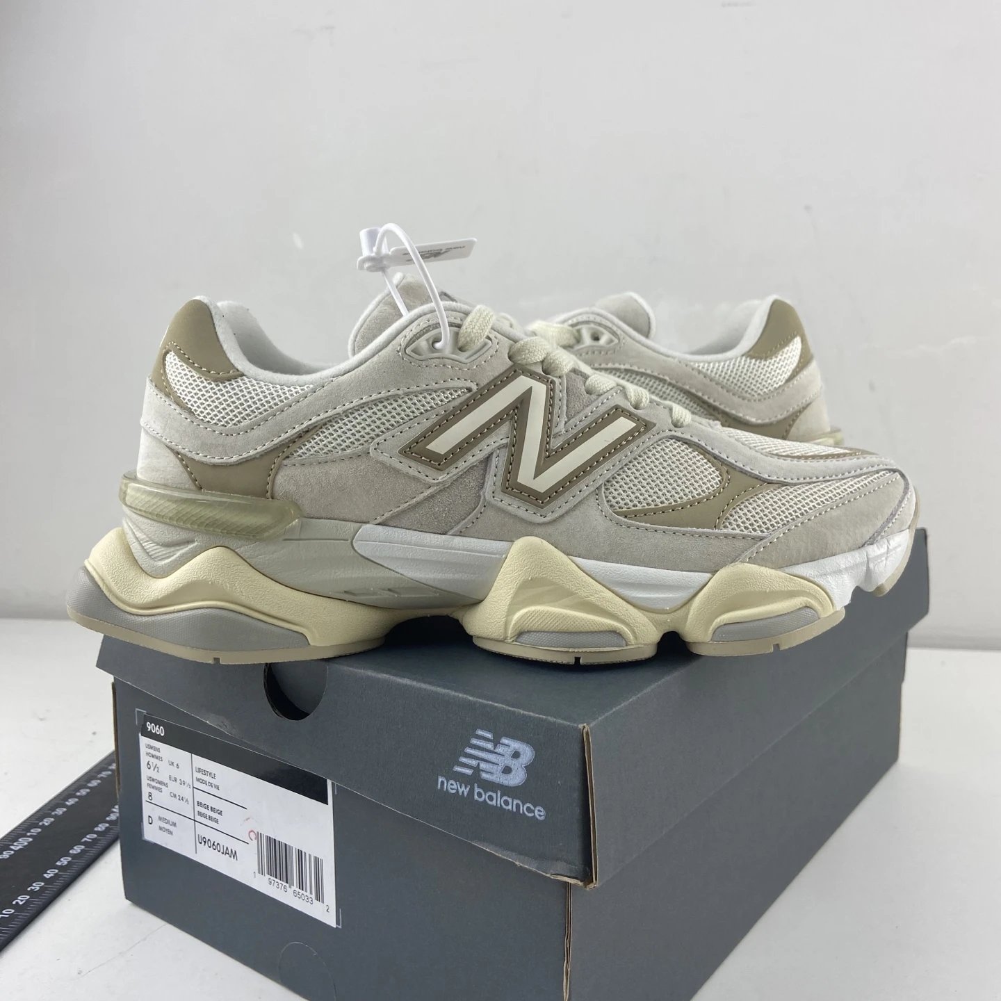 Beige U9060JAM