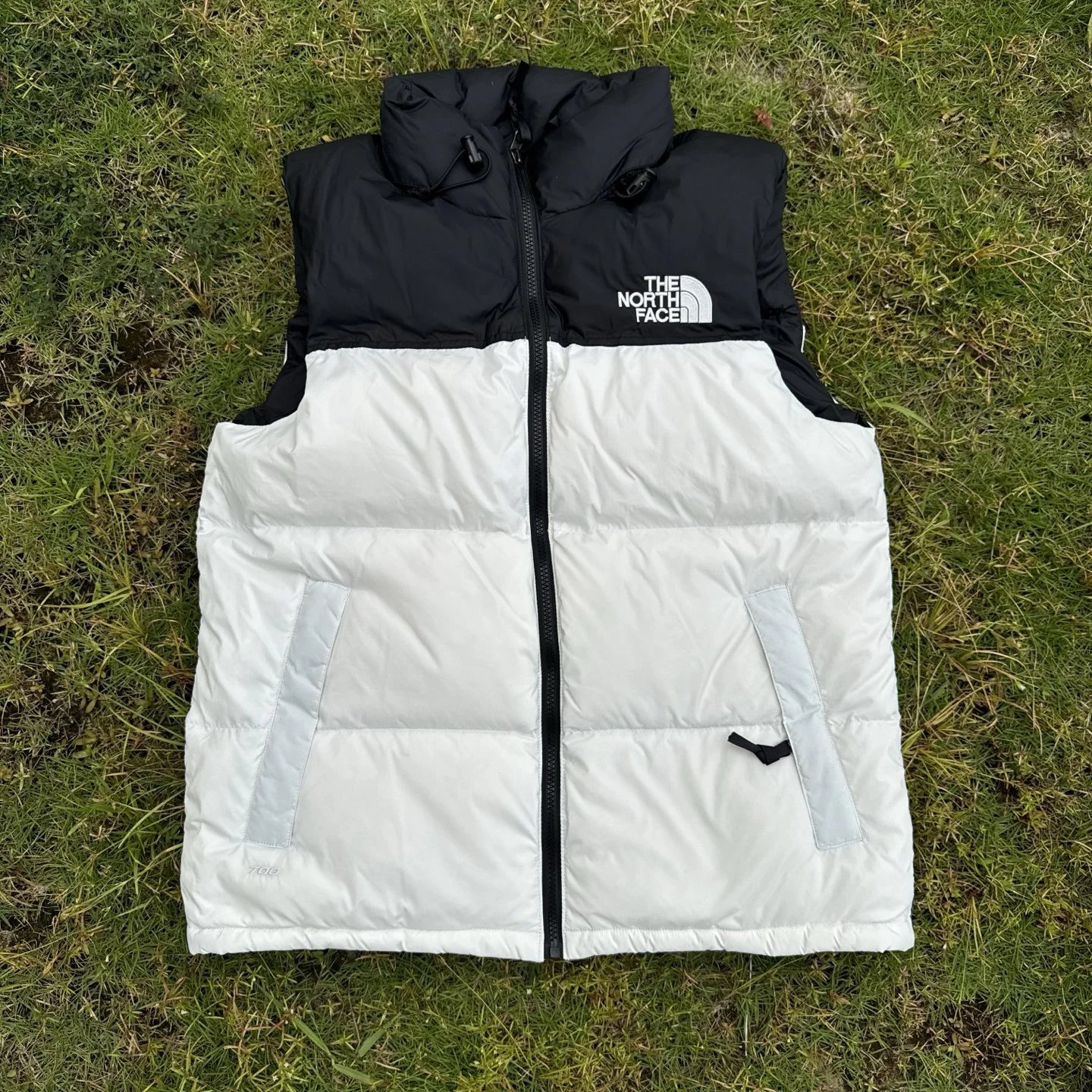 96 Horse White