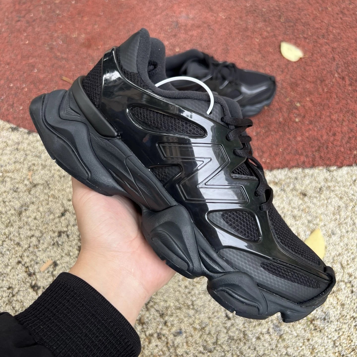 Black U9060IMA