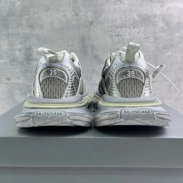 Balenciaga Sneakers 3XL Extreme Laces product detail image 35