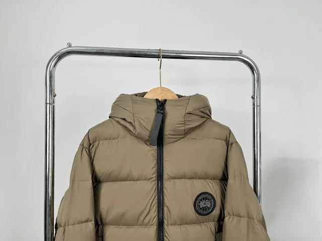 Canada Goose Down Jackets Hooded puffer product detail image 24