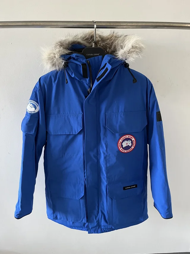 Canada Goose Down Jackets Expedition Parka with Fur-Trim Hood product detail image 40