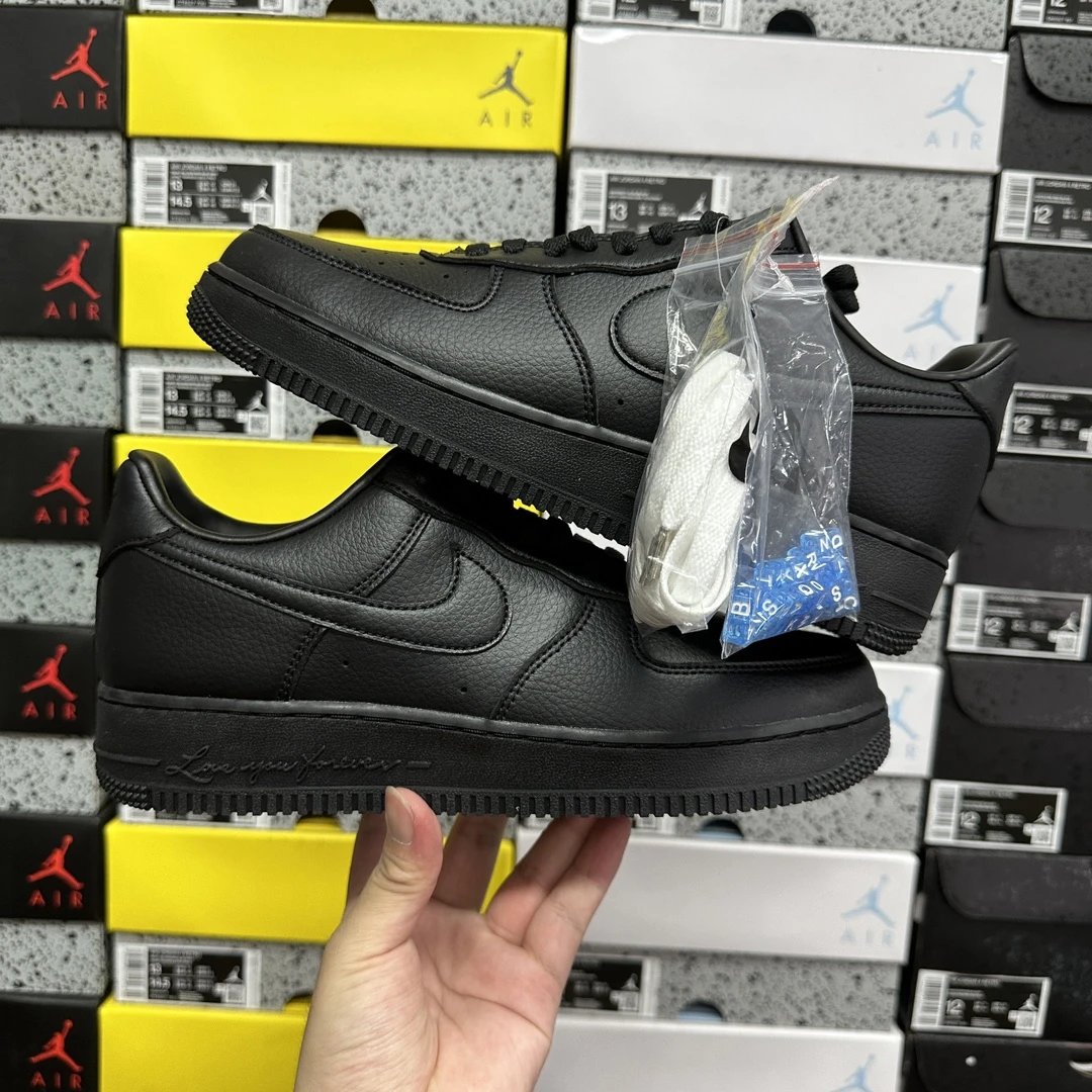 CZ8065-001 Black