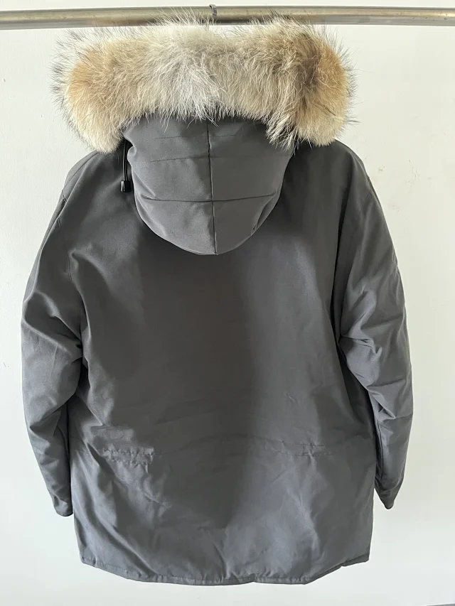 Canada Goose Down Jackets Expedition Parka with Fur-Trim Hood product detail image 39