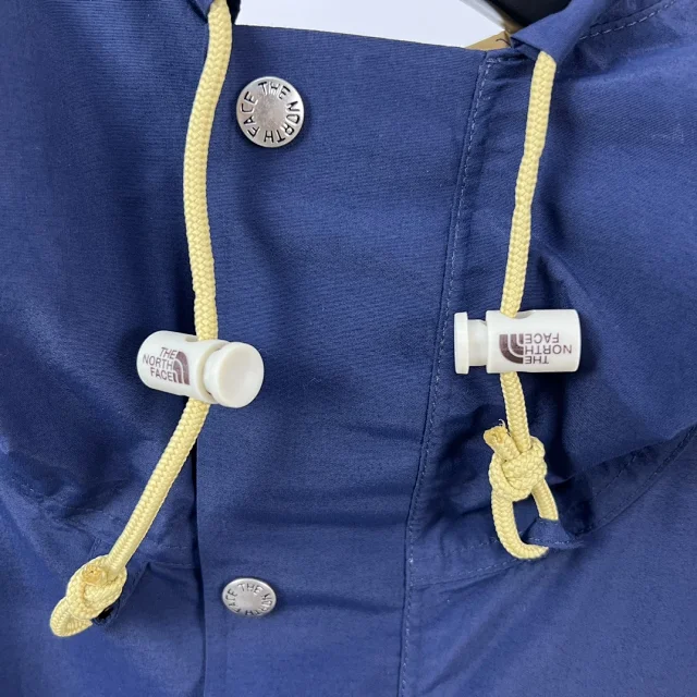 The North Face Jackets Multi-pocket hooded jacket product detail image 21