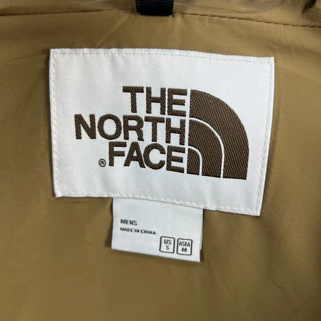 The North Face Jackets Multi-pocket hooded jacket product detail image 7