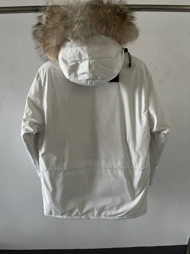 Canada Goose Down Jackets Expedition Parka with Fur-Trim Hood product detail image 37