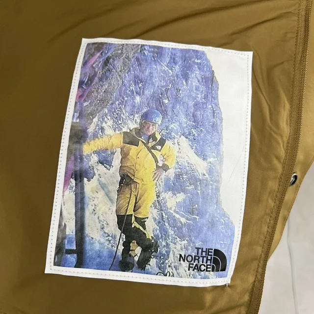 The North Face Jackets Multi-pocket hooded jacket product detail image 8