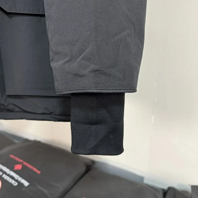 Canada Goose Expedition and Chilliwack product detail image 38