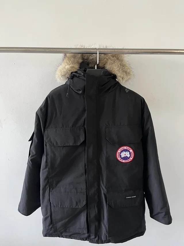 Canada Goose Down Jackets Expedition Parka with Fur-Trim Hood product detail image 46