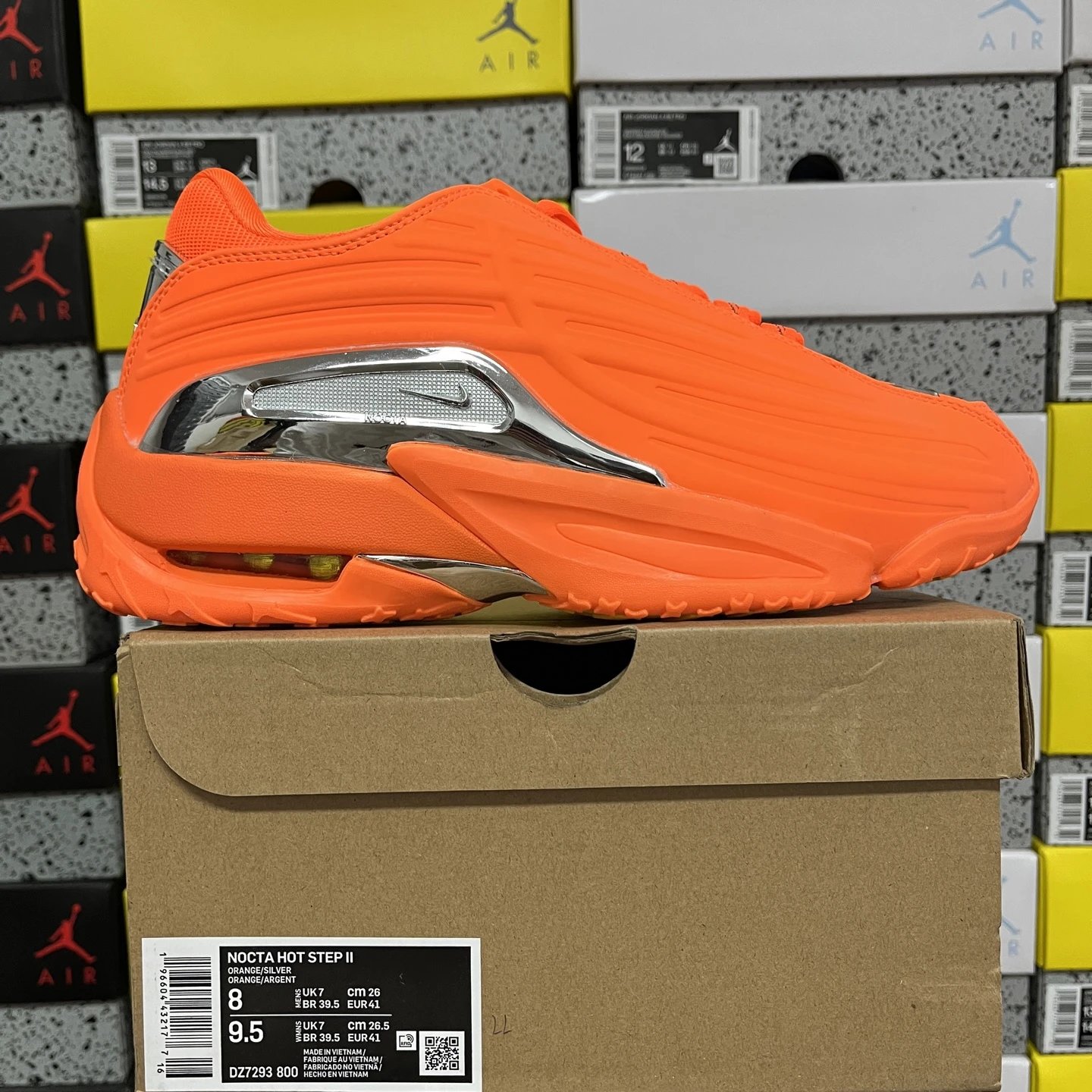Orange Silver DZ7293-800