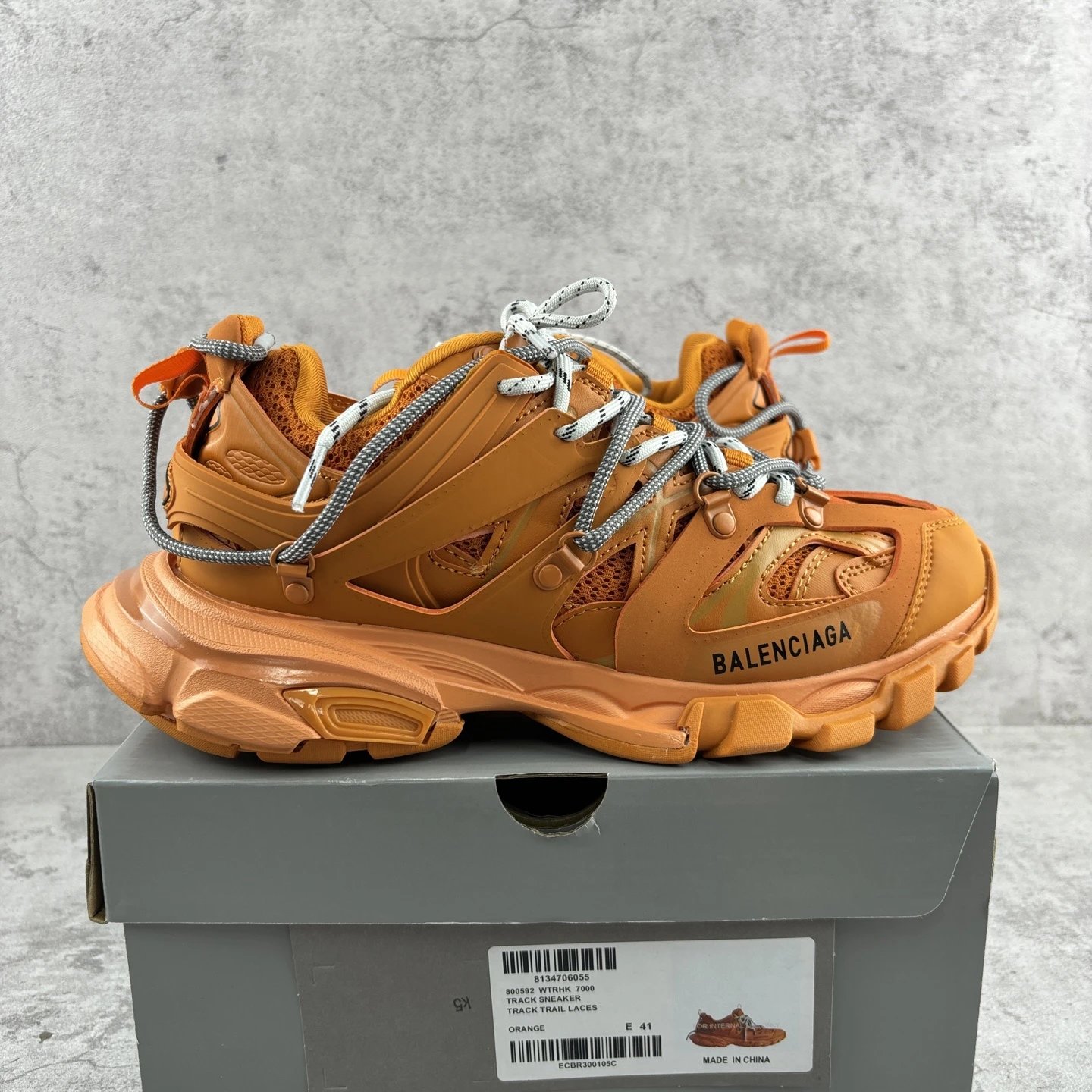 3rd Gen Lace-Up Orange 7000