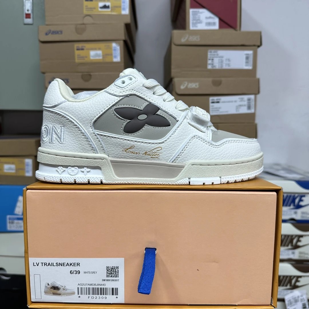 Four Leaf Clover Off-White