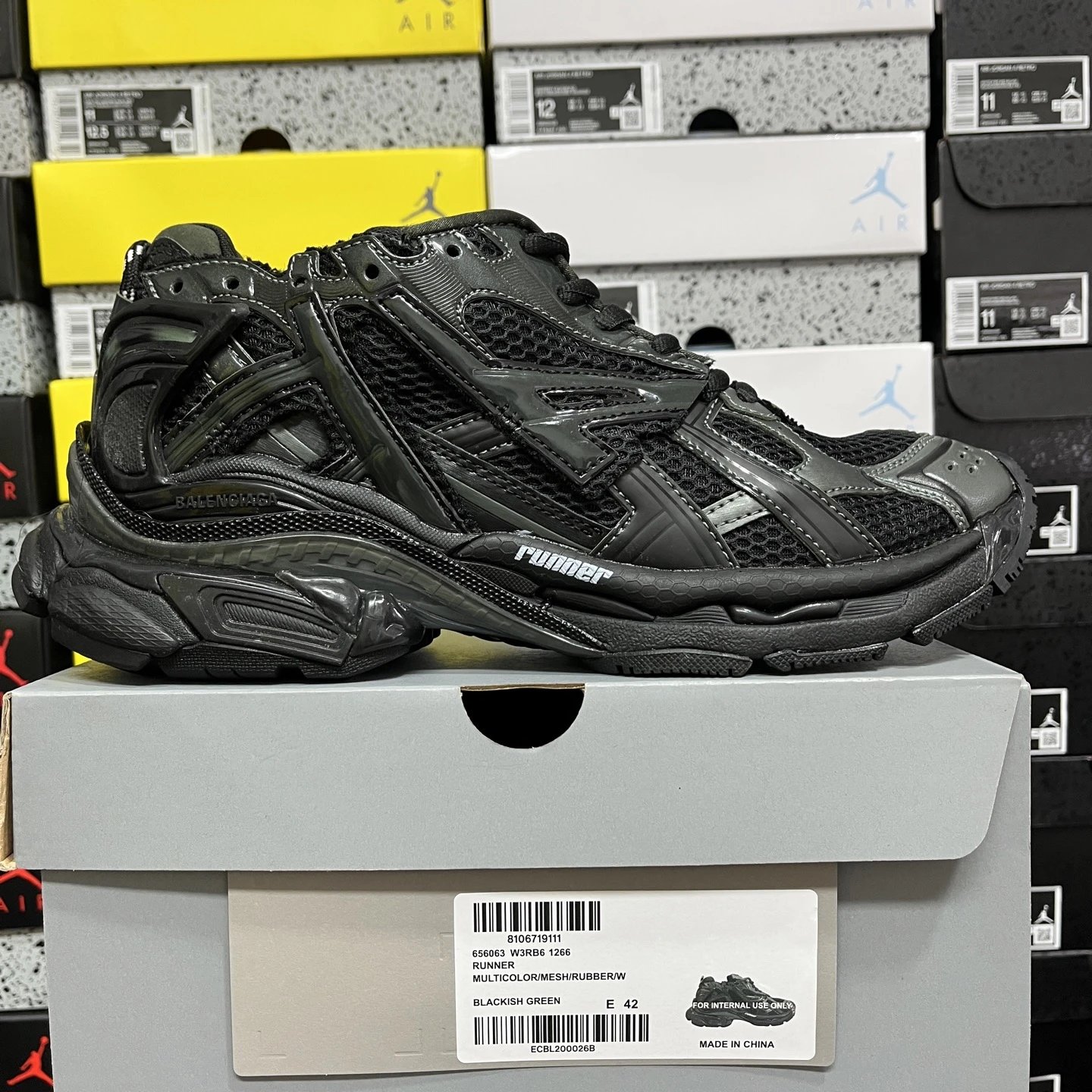 7.0 Black Grey B6 1266