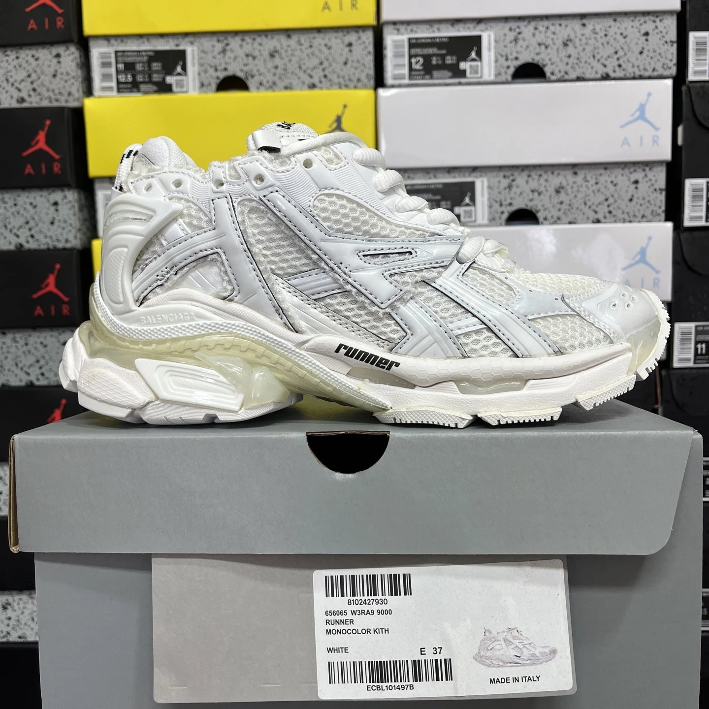 7.0 B1 9000 White