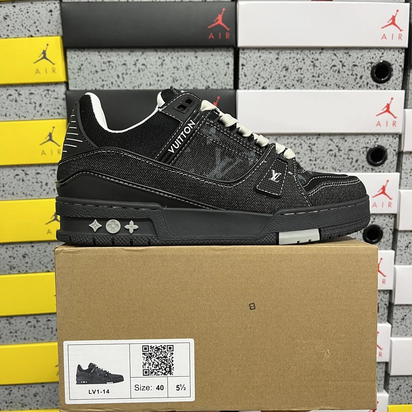 Black Canvas