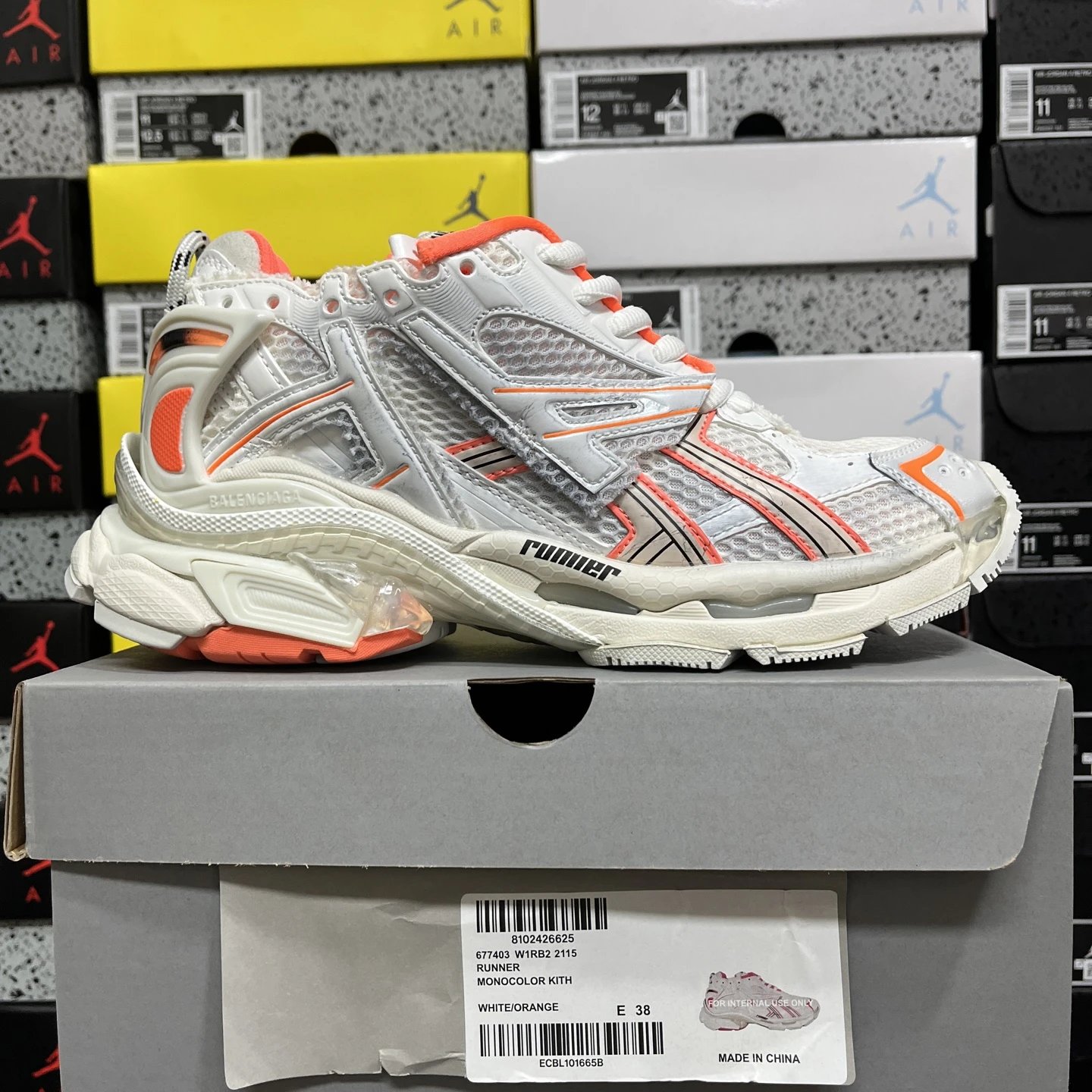 7.0 White Orange 2115