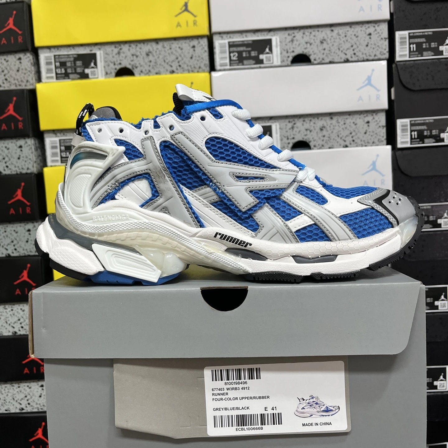 7.0 Blue White 4912