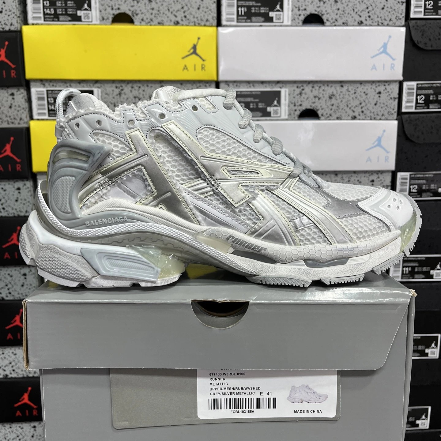 7th Gen Silver White L8100