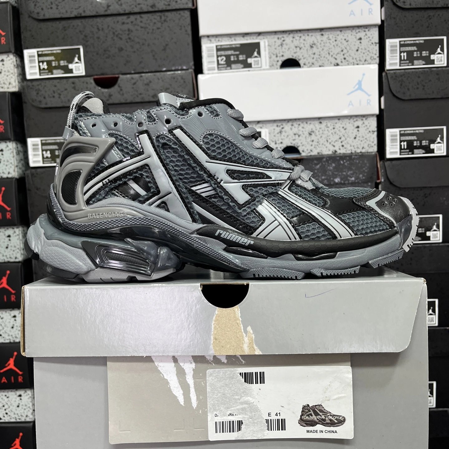 7.0 Gray Black 1515
