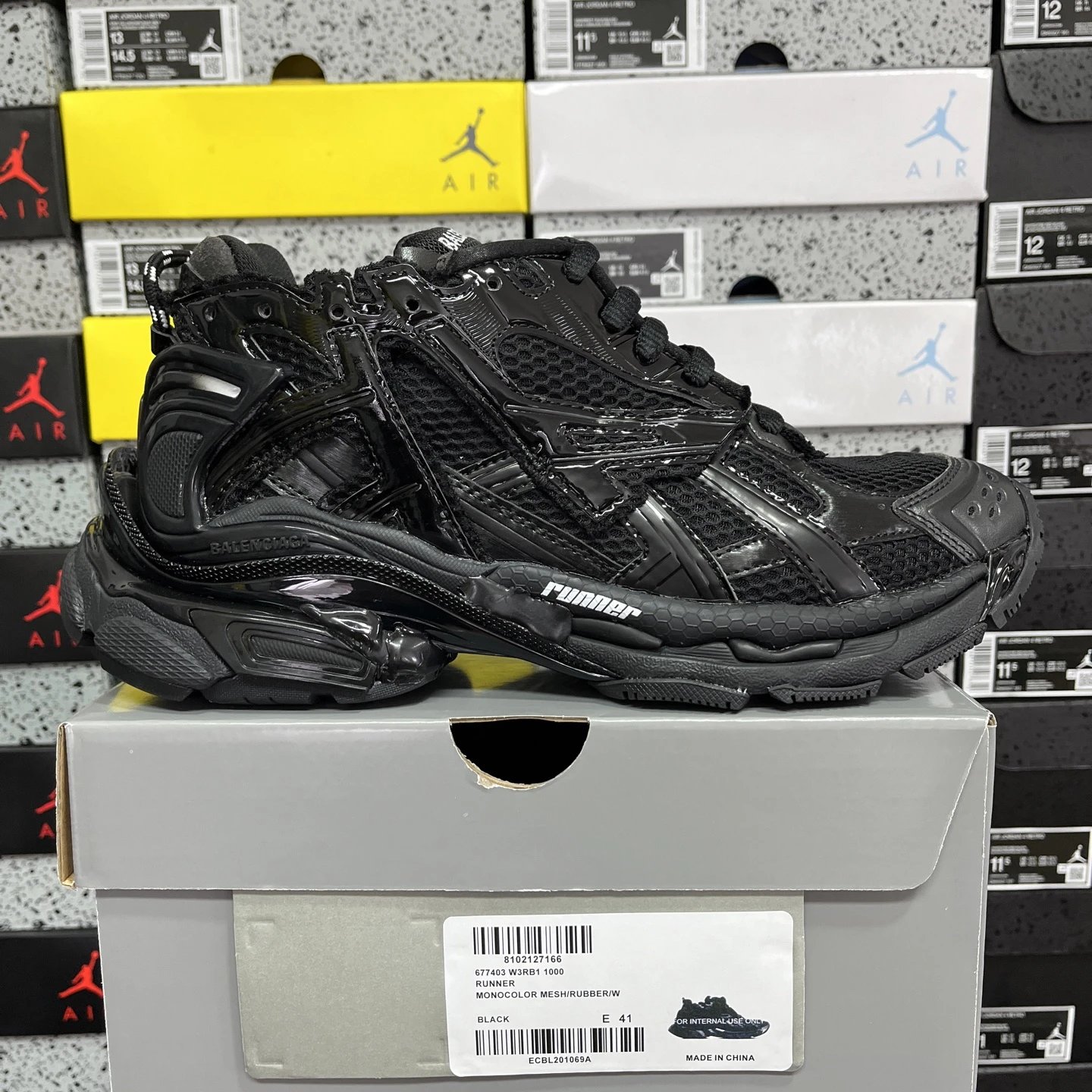 7th Gen Black 11000