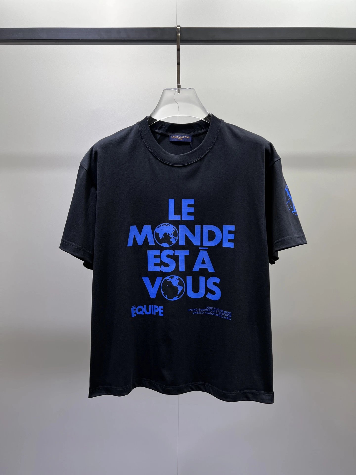 Louis Vuitton Bold Logo Black T-Shirt - 21