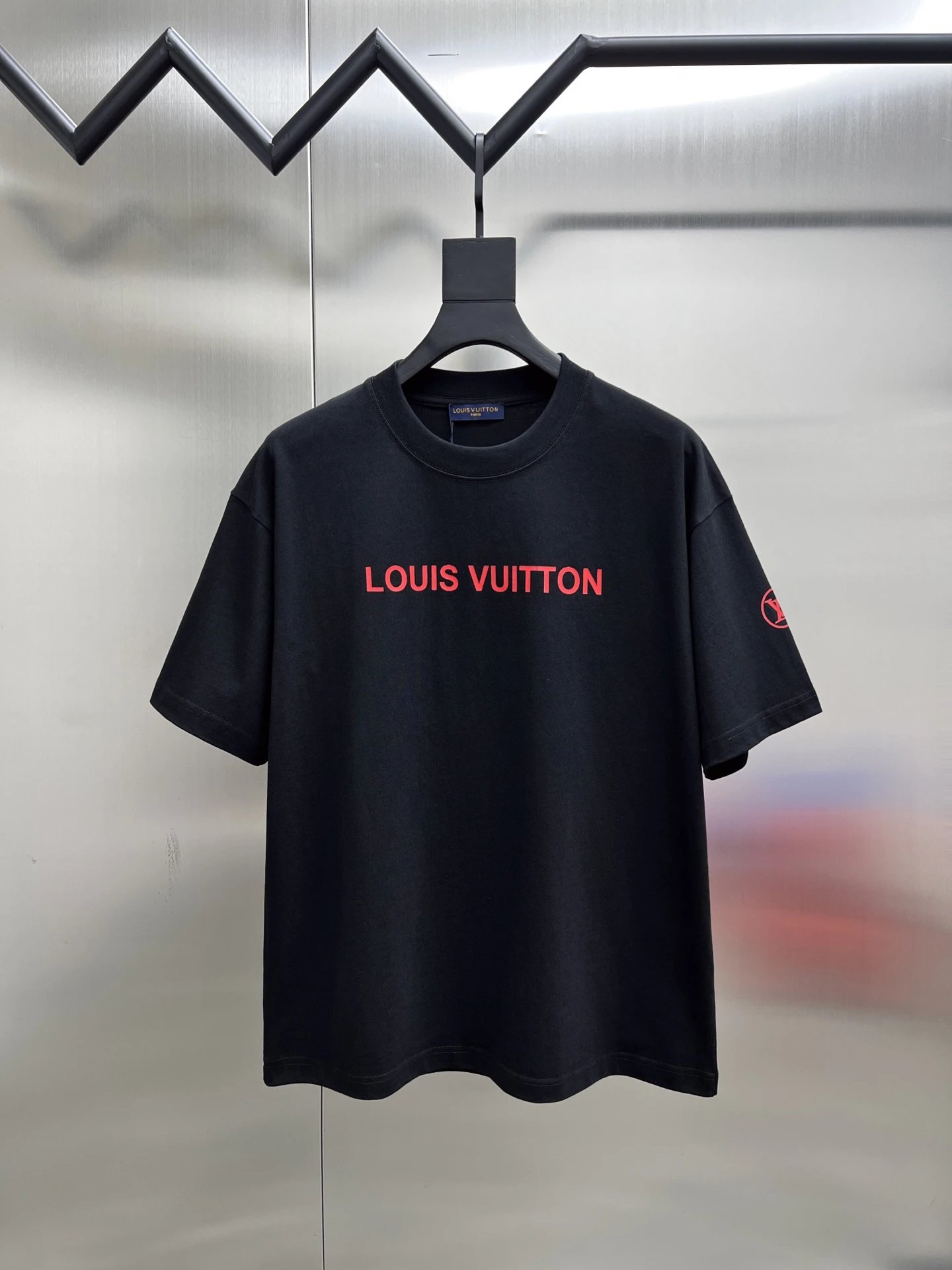Louis Vuitton Bold Logo Black T-Shirt - 39