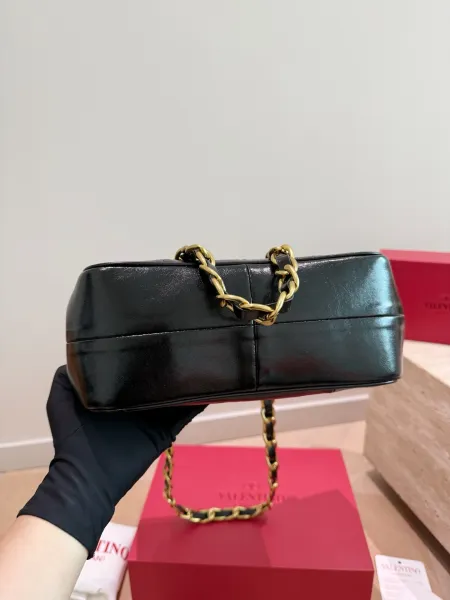 Valentino Garavani VLogo Chain Tote White Handbag - 12
