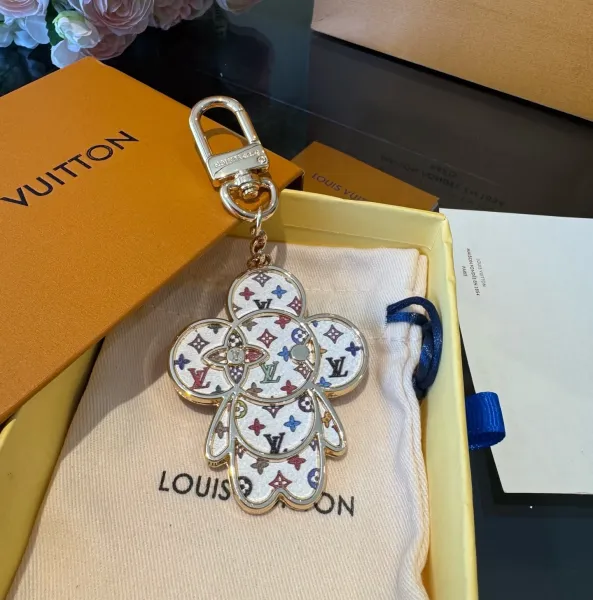Louis Vuitton Monogram Multicolor Flower Key Holder Accessories - 4