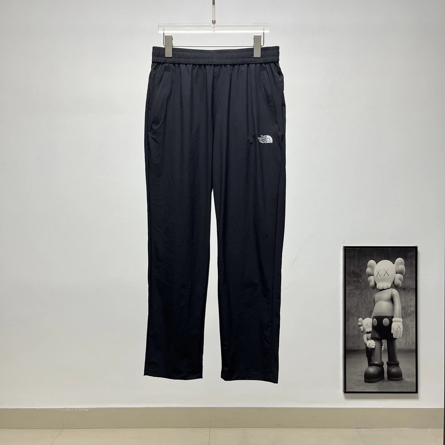 The North Face Standard Fit Lightweight Pants Black