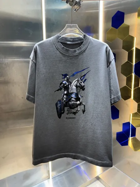 Burberry Knight Print Oversized T-Shirt Gray - 1