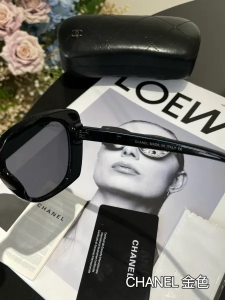 Chanel Black Acetate Cat-Eye Sunglasses with CC Chain Detail - 15