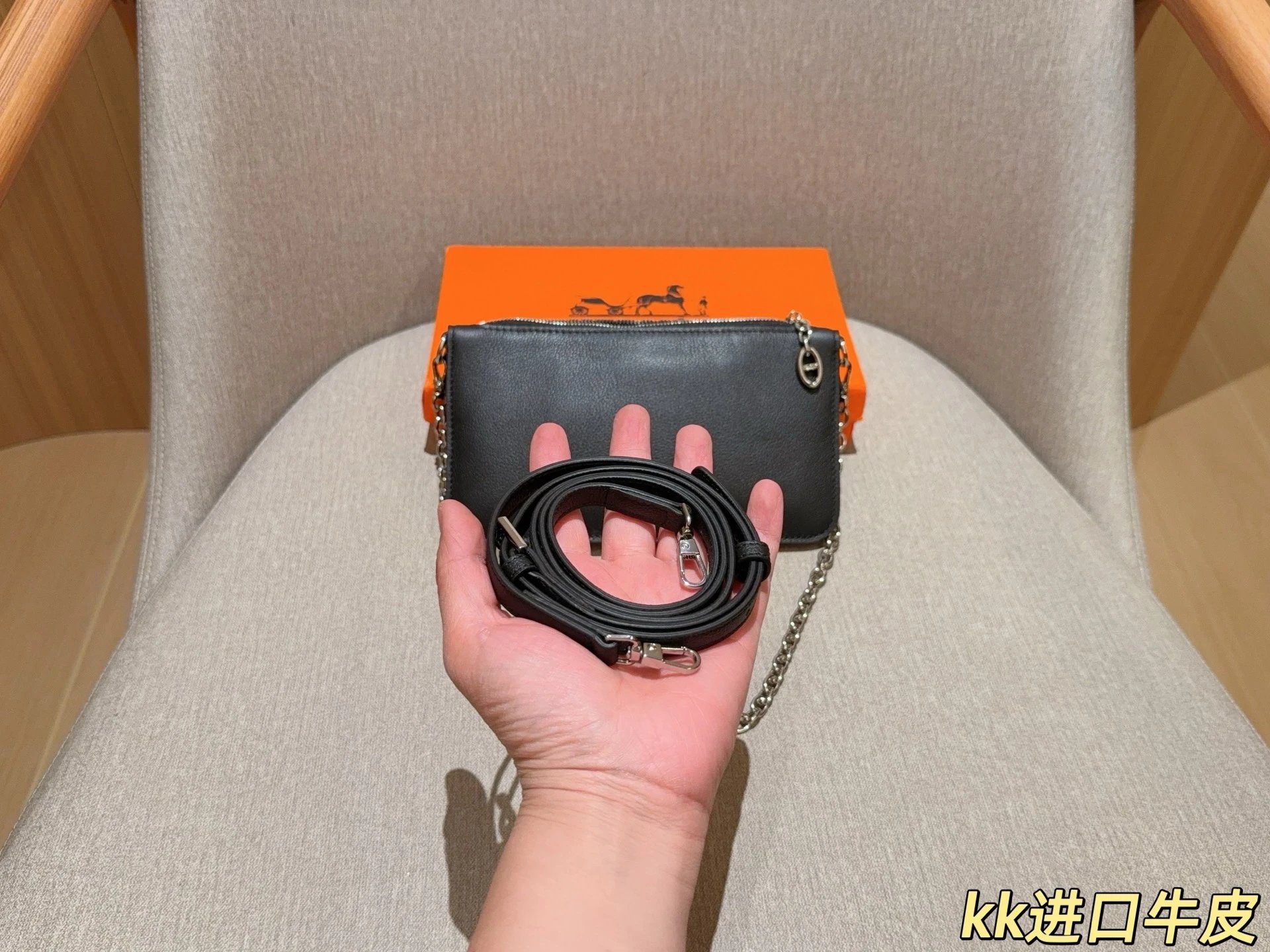 Hermès Mini Évelyne Chain Wallet in White Taurillon Leather Clutches - 27
