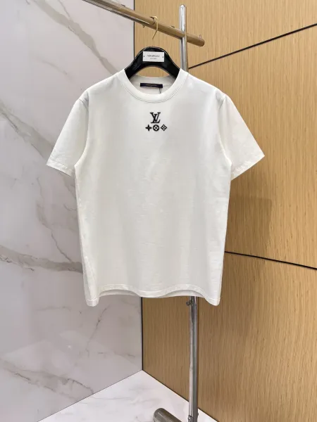 Louis Vuitton Monogram Motif T-Shirt White T-Shirt - 1