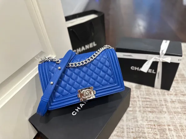 Chanel Boy Bag White Quilted Leather Chain Shoulder Bag - 38