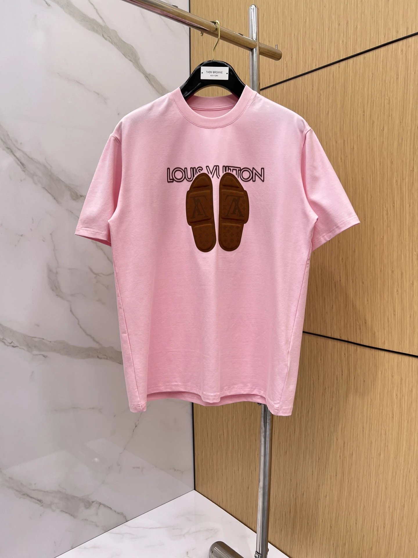 Louis Vuitton Bold Logo Black T-Shirt - 34