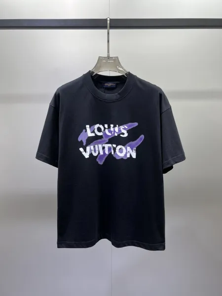 Louis Vuitton Graphic Print Black T-Shirt - 1