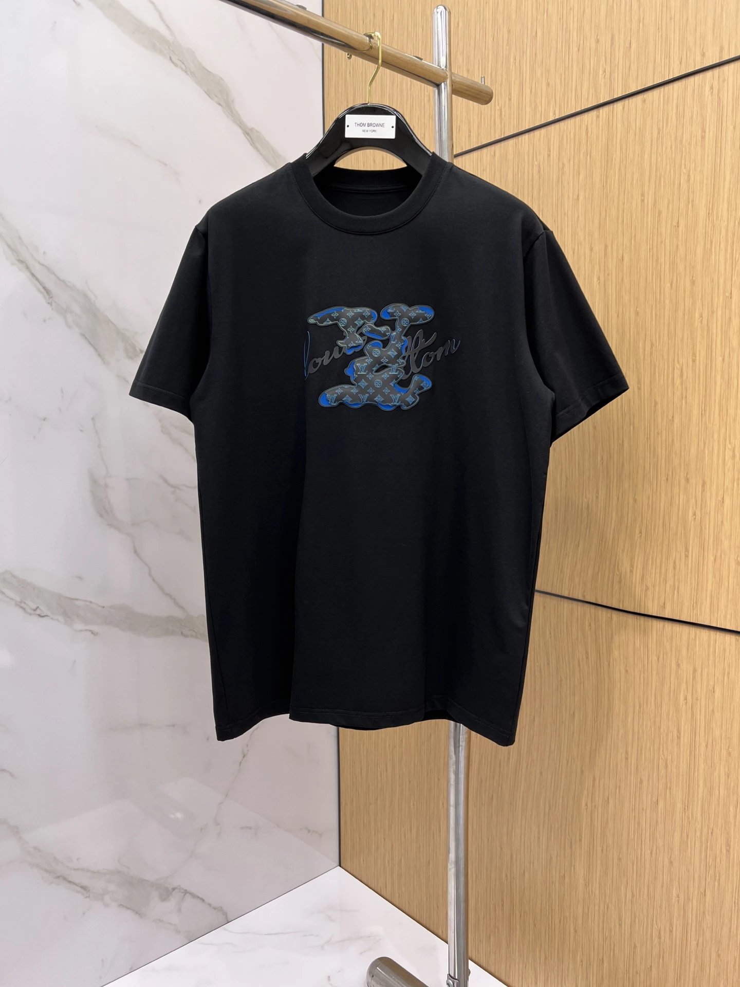 Louis Vuitton Bold Logo Black T-Shirt - 29