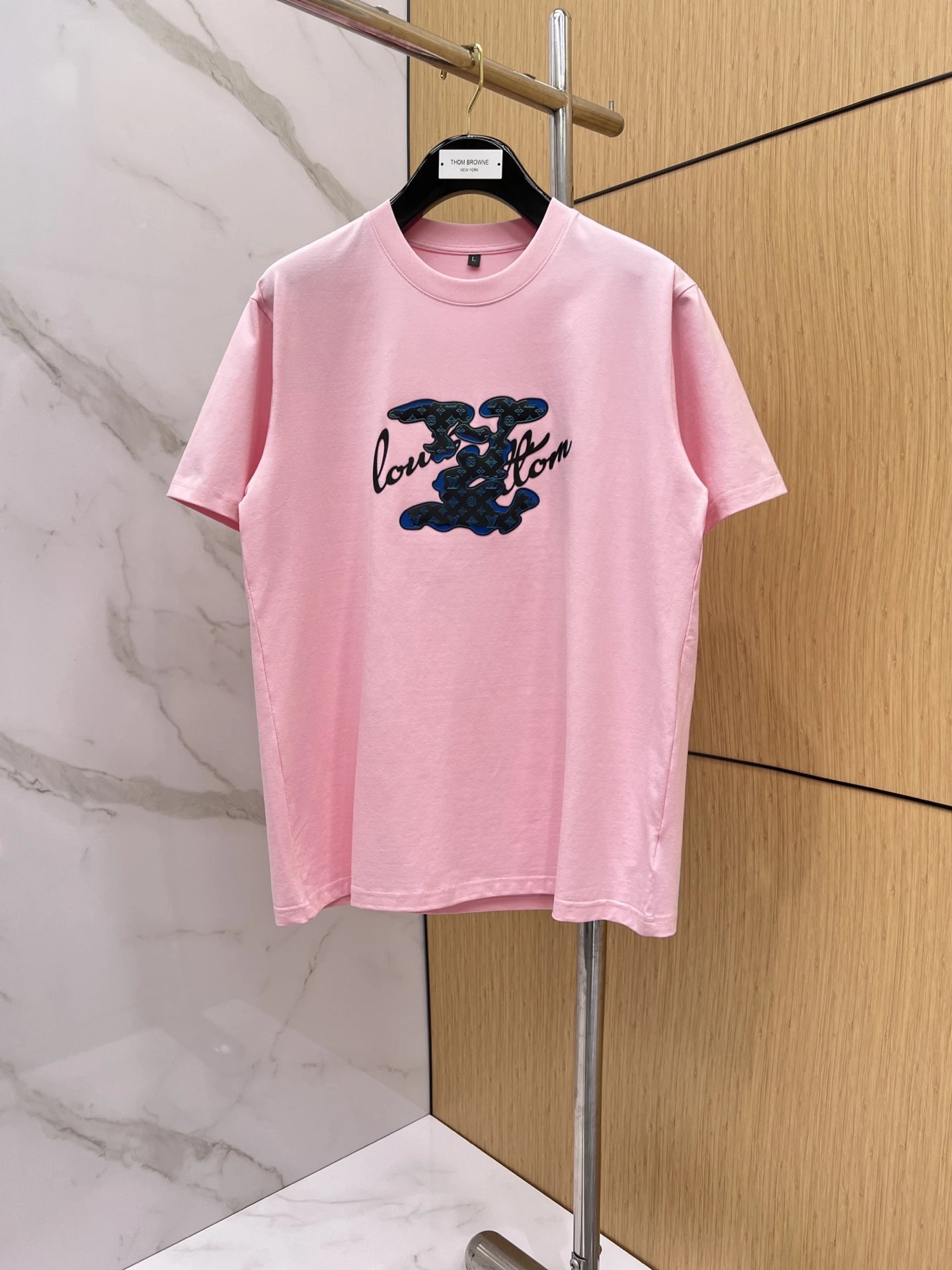 Louis Vuitton Bold Logo Black T-Shirt - 31