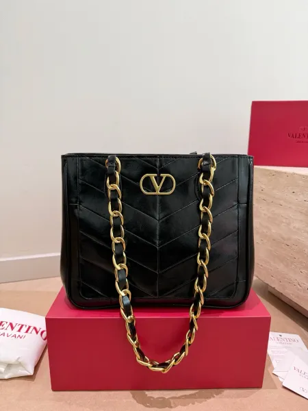 Valentino Garavani VLogo Chain Tote White Handbag - 9