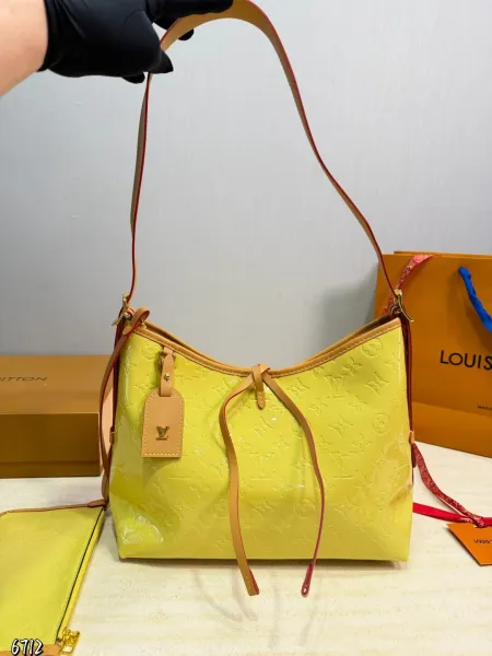 Louis Vuitton Monogram Vernis Yellow Hobo Bag Shoulder Bags - 1