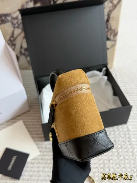Chanel Mini Vanity Bag Beige Suede and Black Quilted Leather Handbag - 5