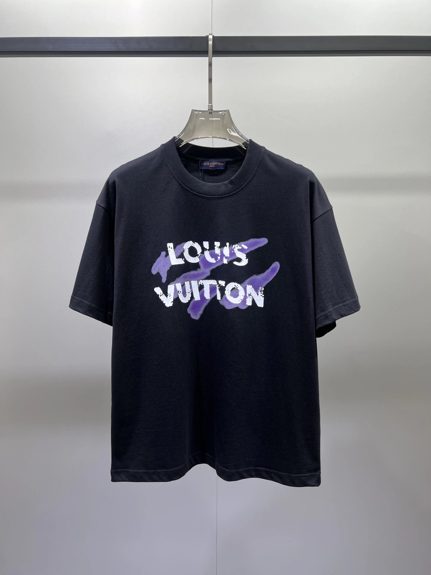 Louis Vuitton Bold Logo Black T-Shirt - 25